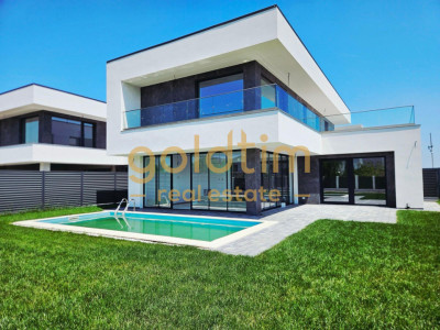 VILA SPECTACULOASA/PISCINA EXTERIOARA/VIEW PANORAMIC 