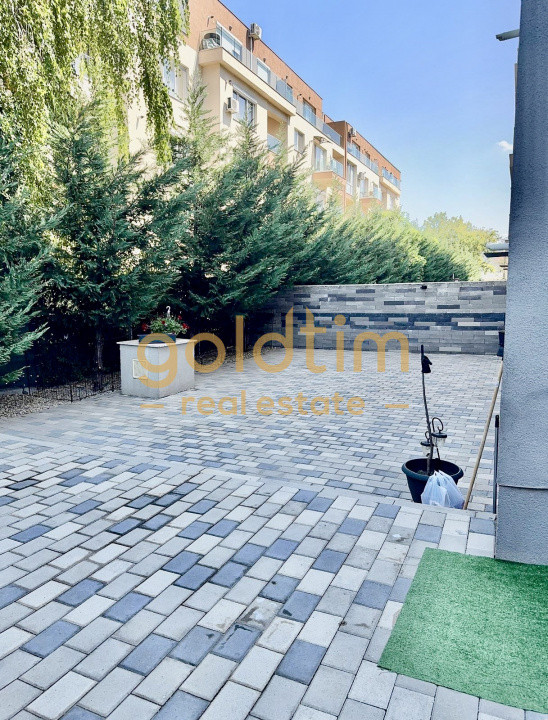 CURTE GENEROASA AMENAJATA/PARCARE SUBTERANA INCLUSA/PIPERA/SUPERB