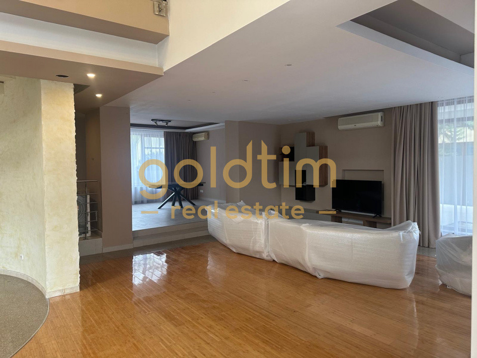 VILA INDIVIDUALA/PIPERA/IANCU NICOLAE/JACUZZI/5 LOCURI DE PARCARE/SALA FITNESS