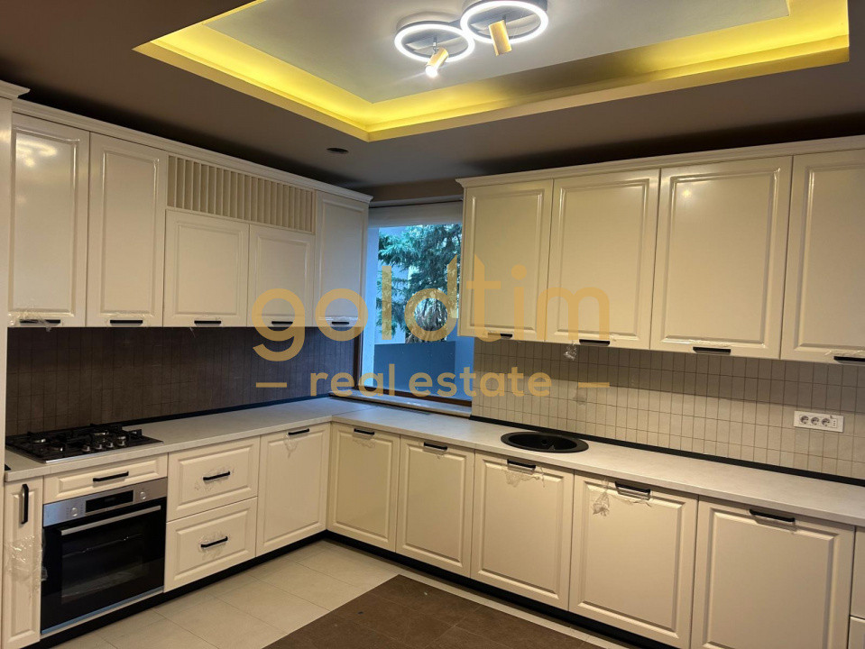 VILA INDIVIDUALA/PIPERA/IANCU NICOLAE/JACUZZI/5 LOCURI DE PARCARE/SALA FITNESS