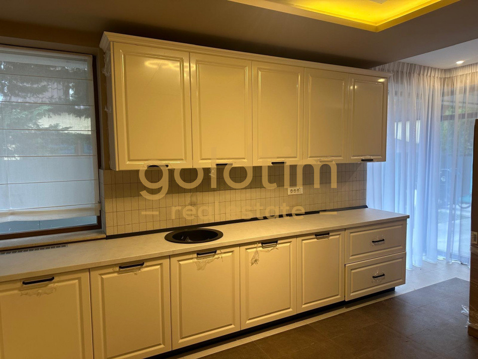 VILA INDIVIDUALA/PIPERA/IANCU NICOLAE/JACUZZI/5 LOCURI DE PARCARE/SALA FITNESS