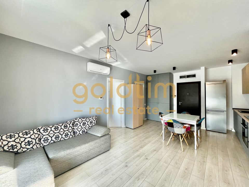 NOU/ PRIVELISTE SUPERBA/ 