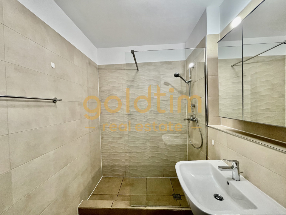 NOU/ PRIVELISTE SUPERBA/ 