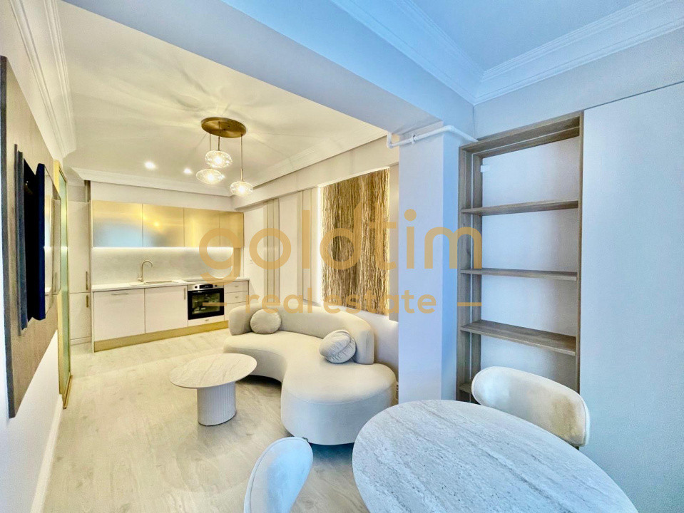 STUDIO SUPERB/DESIGN UNIC/PIPERA OMV/MOBILAT SI UTILAT