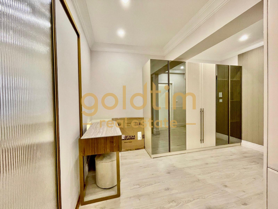 STUDIO SUPERB/DESIGN UNIC/PIPERA OMV/MOBILAT SI UTILAT