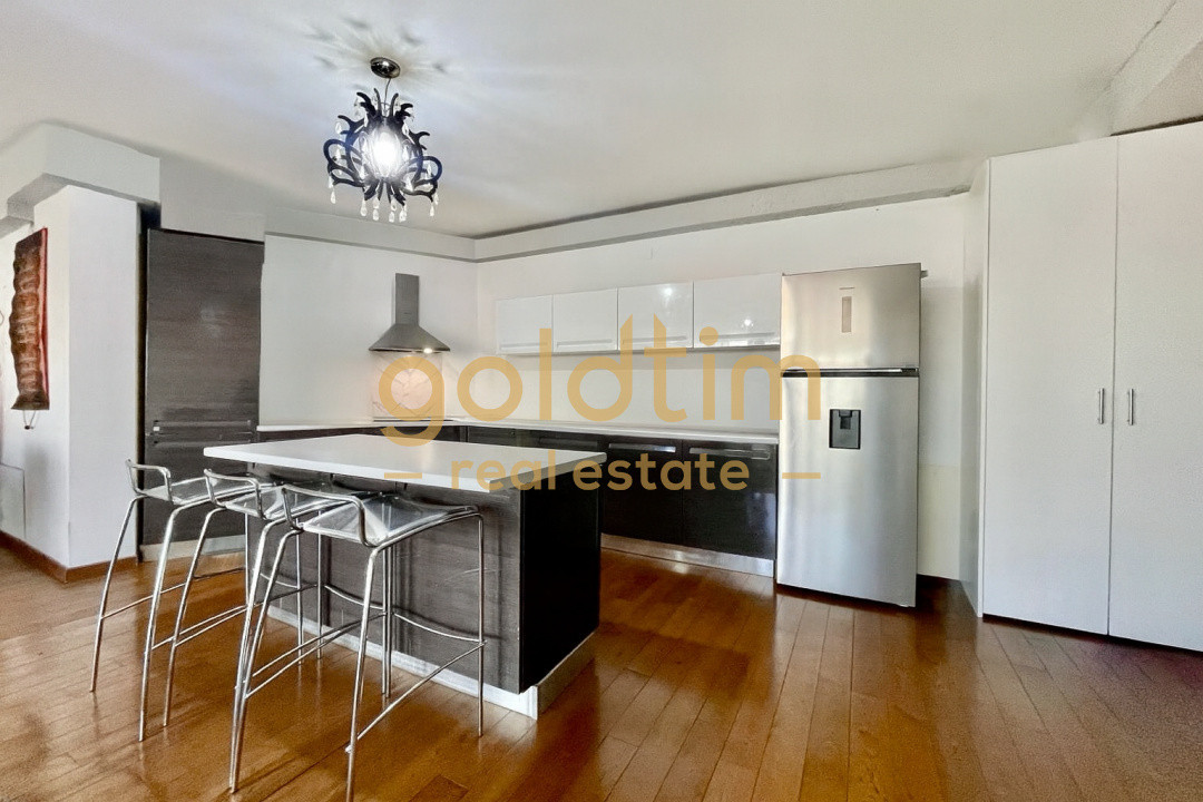 PRIVELISTE UNICA/SUPERB/ TERASA 37 mp/ MOBILAT SI UTILAT