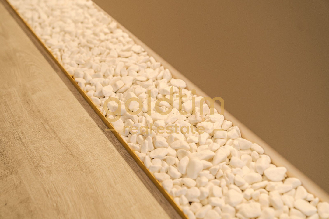 NOU/ SUPERB/ MOBILAT SI UTILAT/ROND OMV