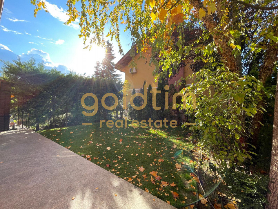 ANSAMBLU SECURIZAT/IANCU NICOLAE/PISCINA COMPLEX