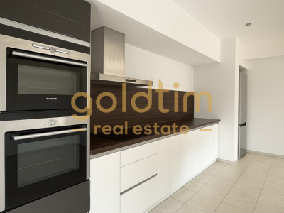 SUPERB/ PRIVELISTE/ SPATII GENEROASE