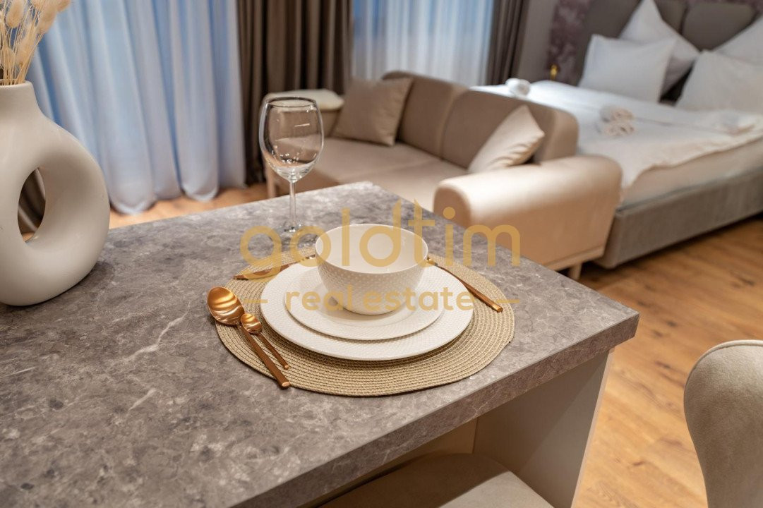 STUDIO SUPERB/DESIGN UNIC/PIPERA OMV/MOBILAT SI UTILAT