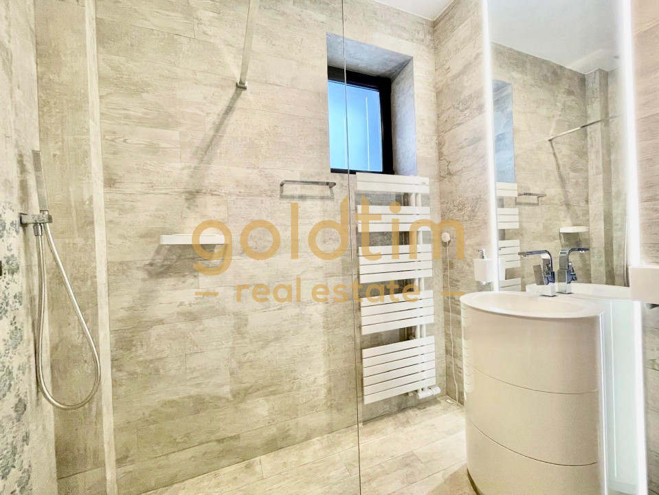 CASA INDIVIDUALA/SUPERBA/PIPERA/EROU IANCU NICOLAE/PISCINA/CURTE GENEROASA