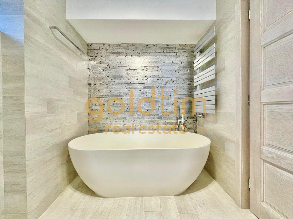 CASA INDIVIDUALA/SUPERBA/PIPERA/EROU IANCU NICOLAE/PISCINA/CURTE GENEROASA