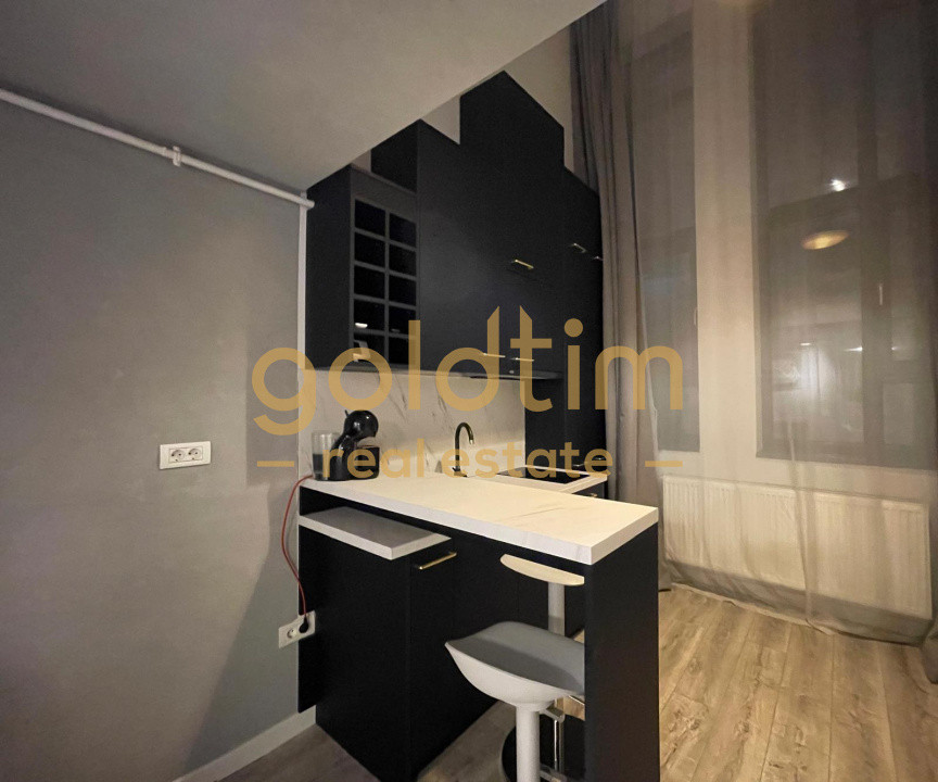 SUPERB/ UNIC/SPATII DEPOZITARE