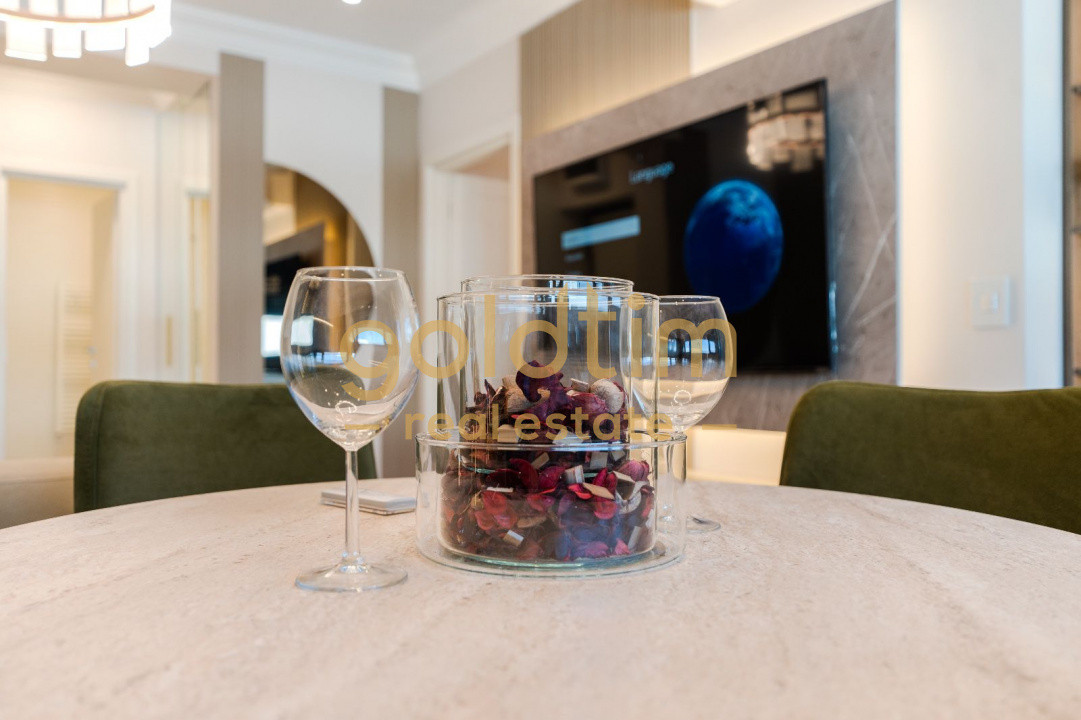 NOU/ SUPERB/ MOBILAT SI UTILAT/ROND OMV