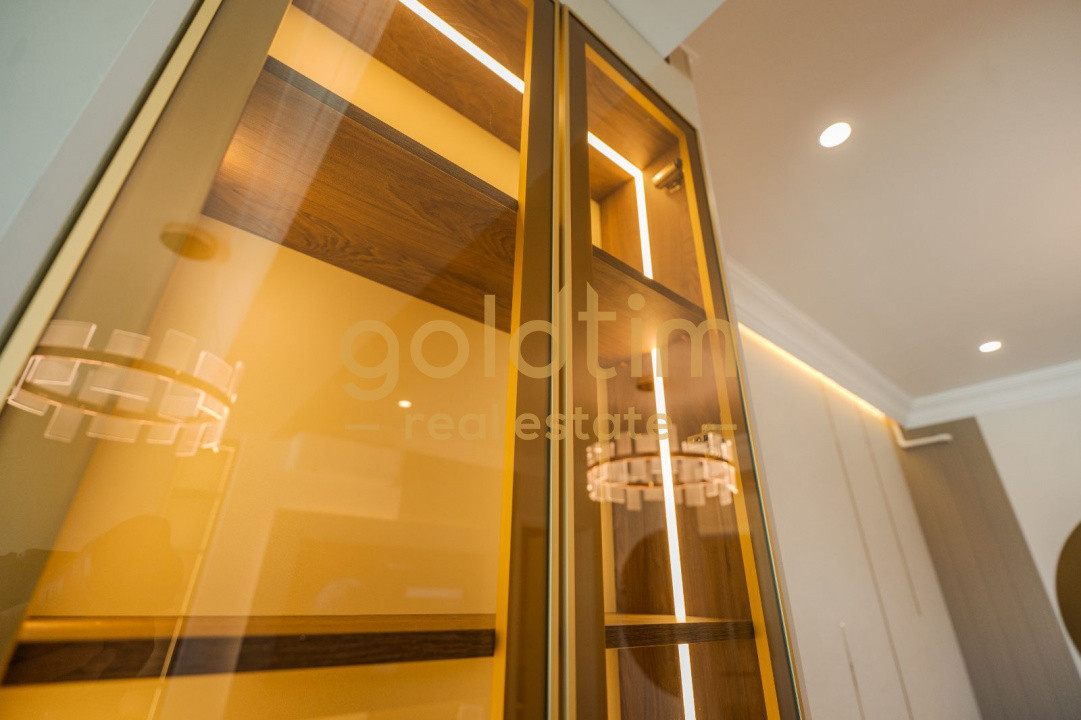 NOU/ SUPERB/ MOBILAT SI UTILAT/ROND OMV