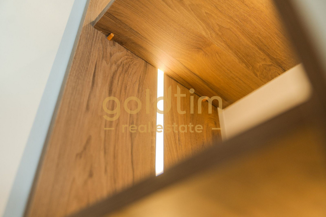 NOU/ SUPERB/ MOBILAT SI UTILAT/ROND OMV