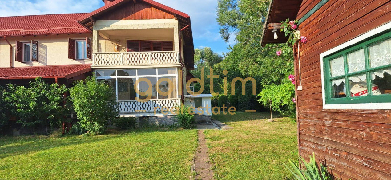 CASA IN ZONA LINISTITA/MOBILATA/UTILATA/TEREN IMPRESIONANT 5000MP/CORNU/PRAHOVA