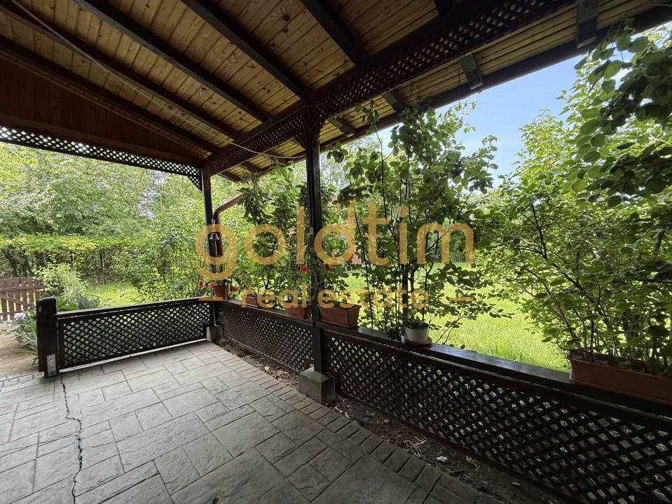 CASA IN ZONA LINISTITA/MOBILATA/UTILATA/TEREN IMPRESIONANT 5000MP/CORNU/PRAHOVA