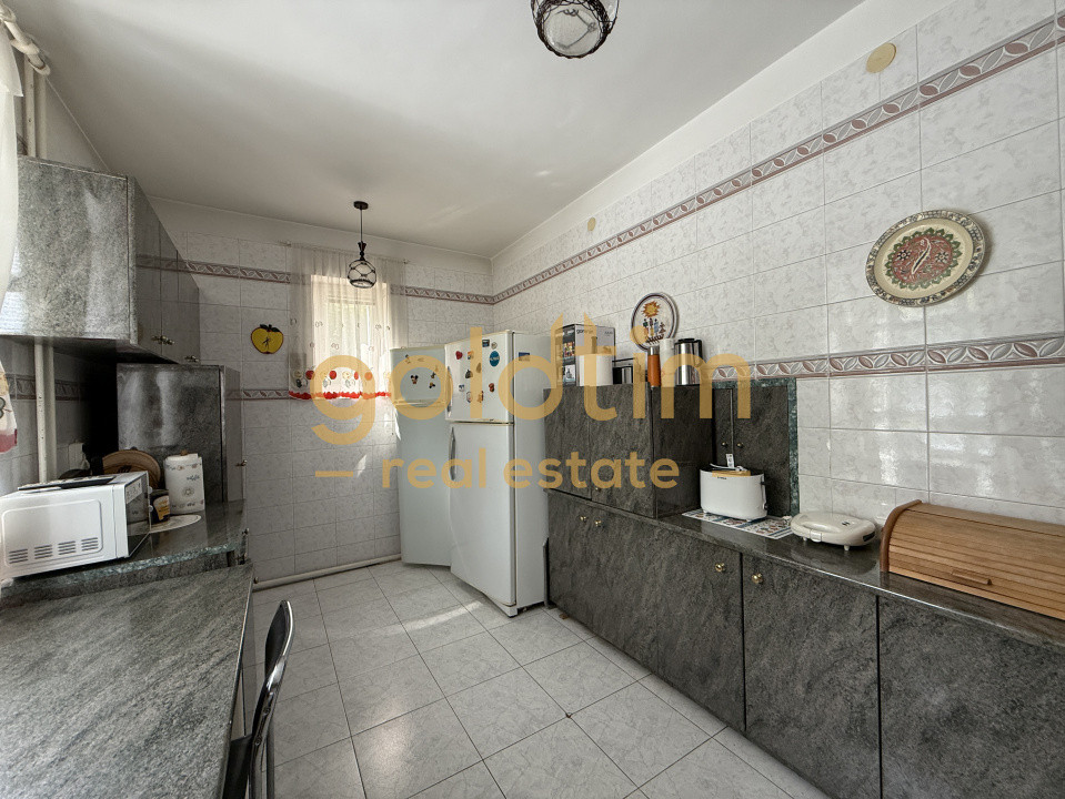 CASA IN ZONA LINISTITA/MOBILATA/UTILATA/TEREN IMPRESIONANT 5000MP/CORNU/PRAHOVA