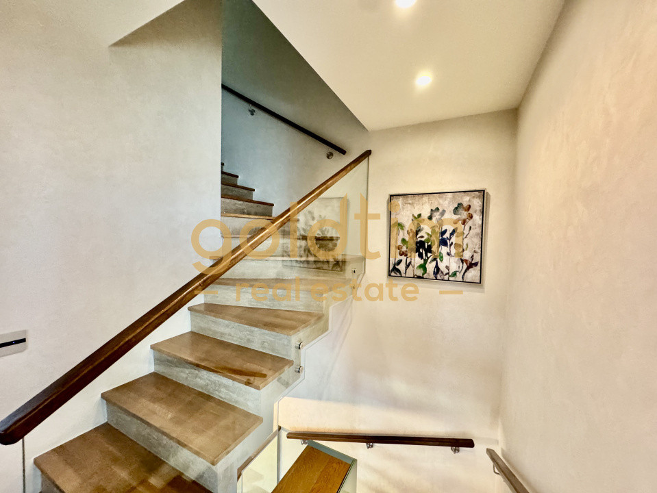 VILA DE COLT/ MOBILATA SI UTILATA/ PARCARI