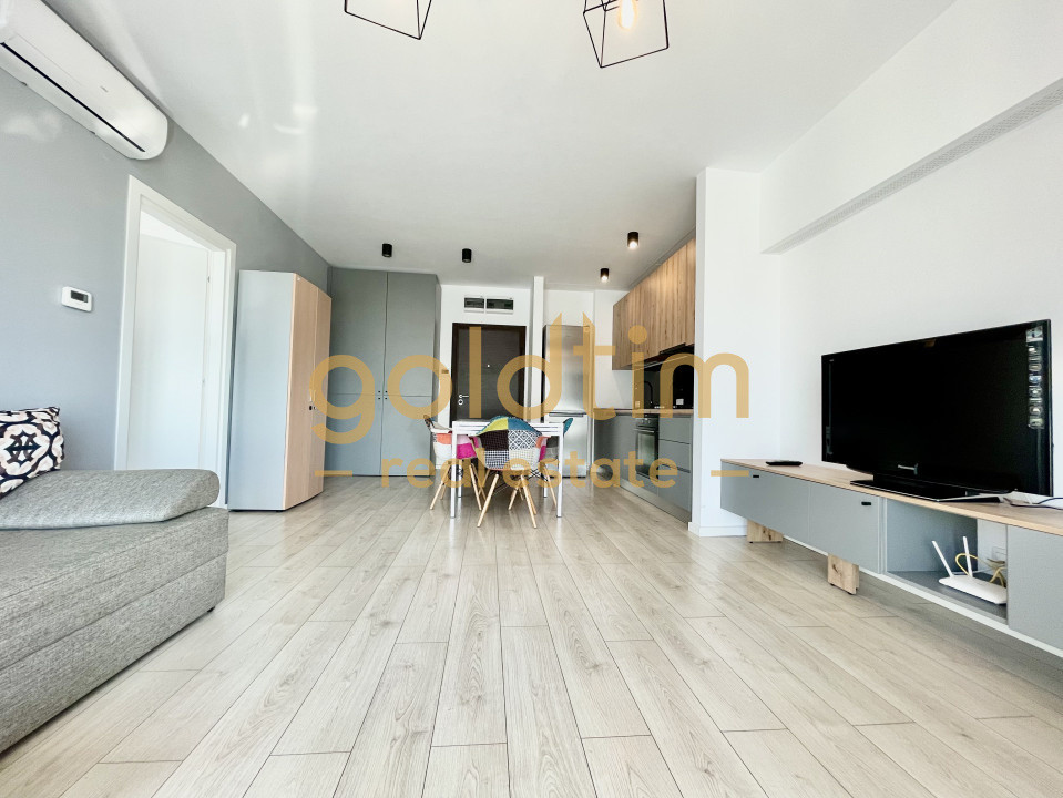 NOU/ PRIVELISTE SUPERBA/ 