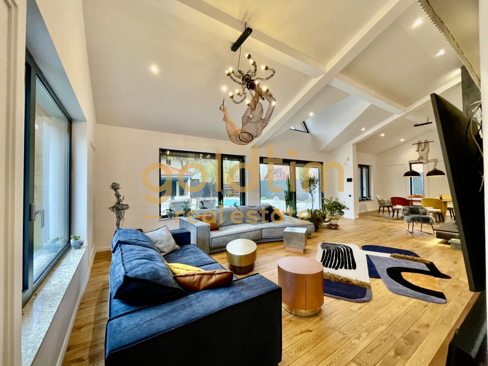 UNICA/ABSOLUT SUPERBA/ VILA INDIVIDUALA/IANCU NICOLAE/CURTE GENEROASA