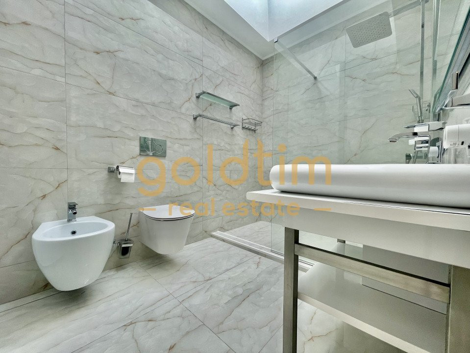 SUPERB/ MINI PENTHOUSE/ SEMINEU/ TERASA 45 mp/ BARBEQUE/ PARCARE/ BOXA