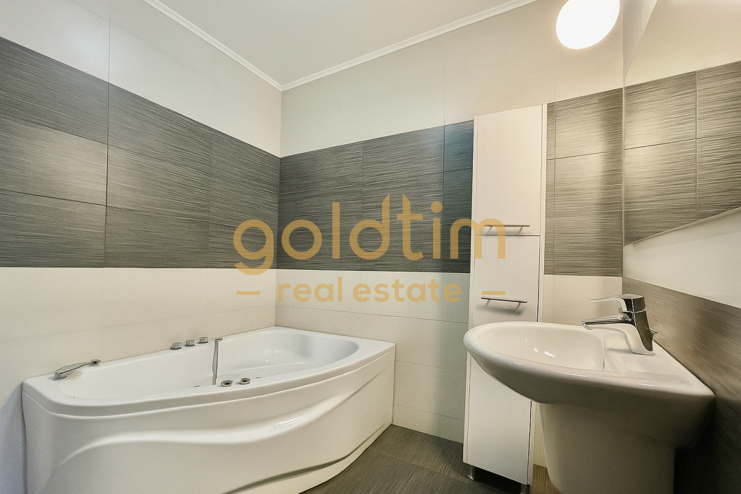 PRIVELISTE UNICA/SUPERB/ TERASA 37 mp/ MOBILAT SI UTILAT