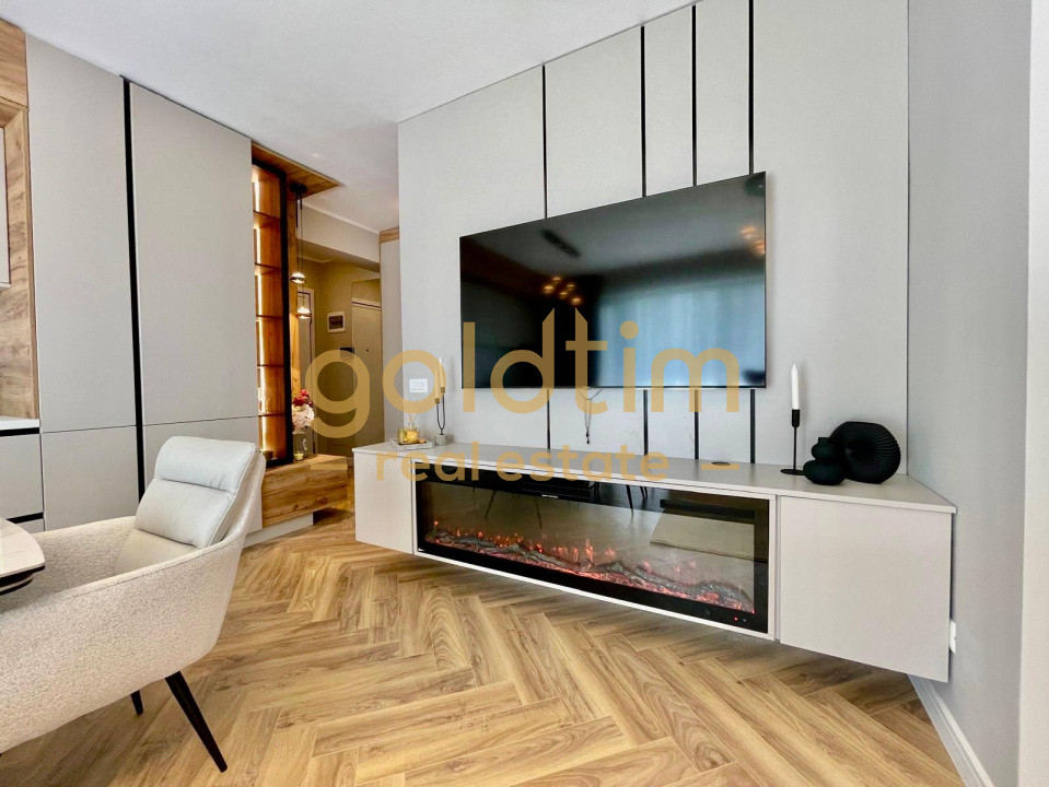 DESIGN UNIC/SUPERB/ZONA LINISTITA/LUX/1 LOC PARCARE