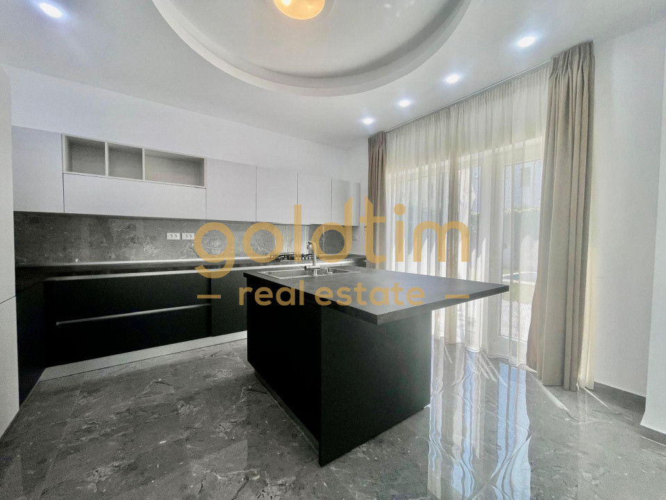 NOU!!!VILA CU PISCINA PROPRIE/ SPATII GENEROASE