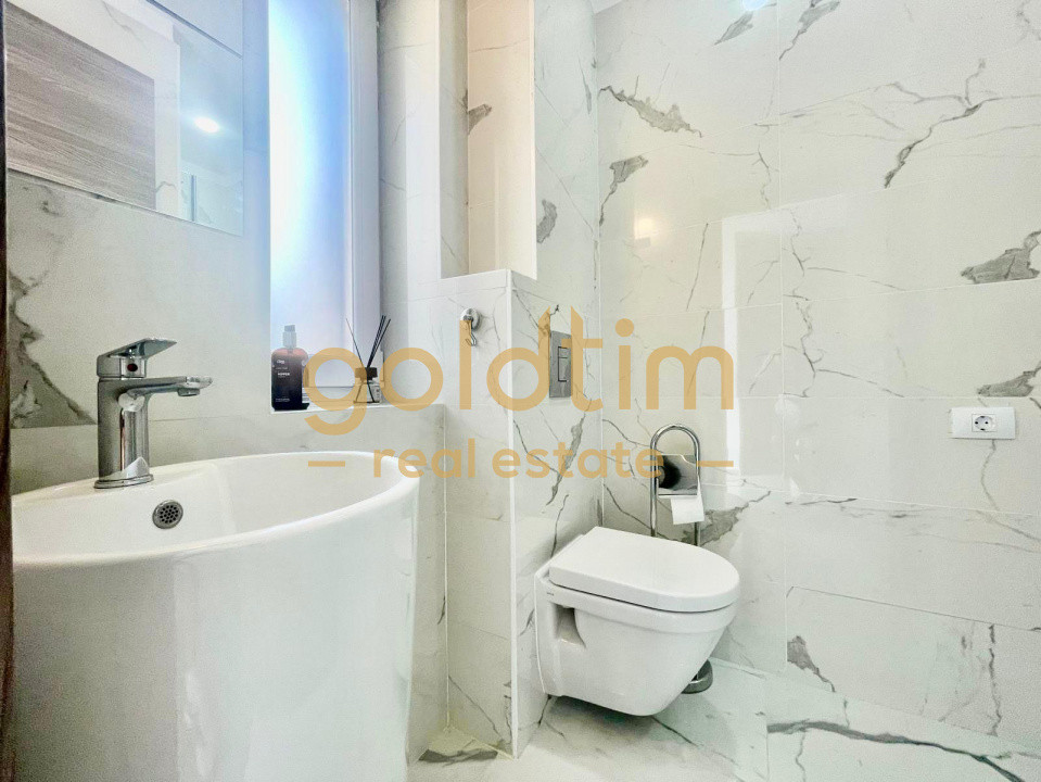 NOU!!!VILA CU PISCINA PROPRIE/ SPATII GENEROASE