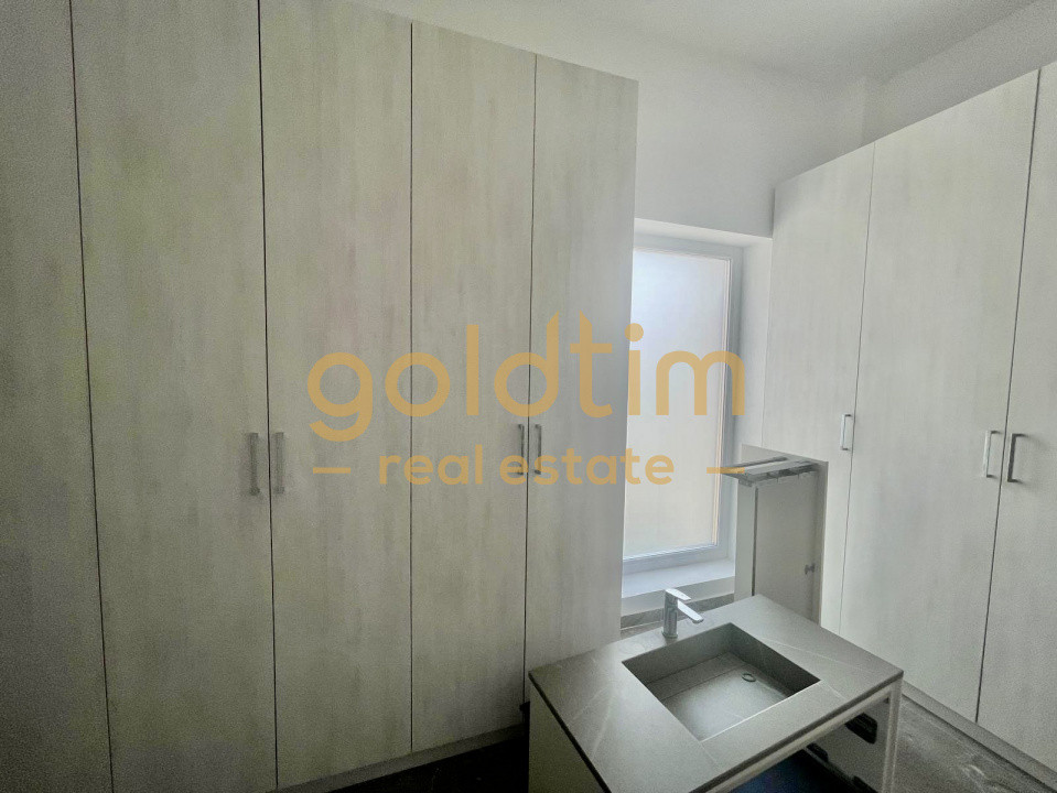 NOU!!!VILA CU PISCINA PROPRIE/ SPATII GENEROASE