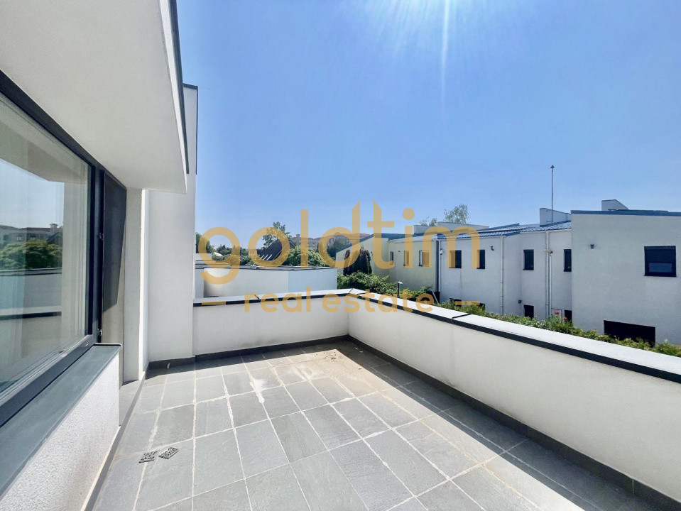 NOU!!!VILA CU PISCINA PROPRIE/ SPATII GENEROASE