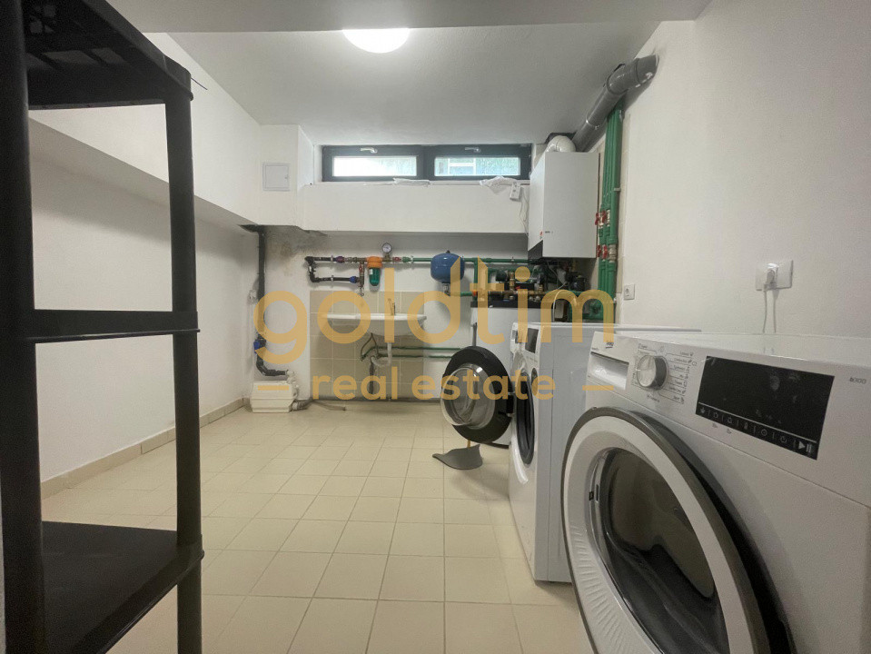 NOU!!!VILA CU PISCINA PROPRIE/ SPATII GENEROASE