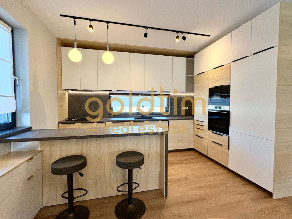 COMPLEX DE CASE SECURIZAT/PARCARE /BALOTESTI/LUX/ INDIVIDUALA/CURTE GENEROASA