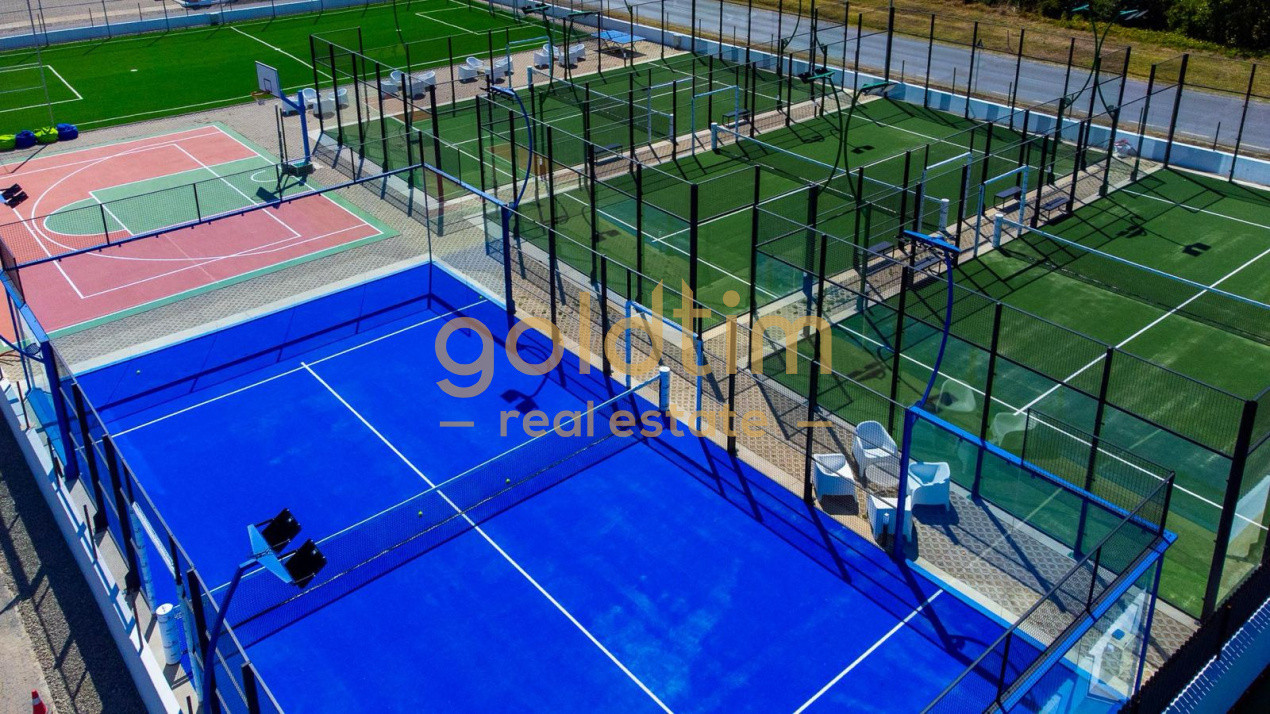 COMPLEX DE CASE SECURIZAT/PARCARE /BALOTESTI/LUX/ INDIVIDUALA/CURTE GENEROASA