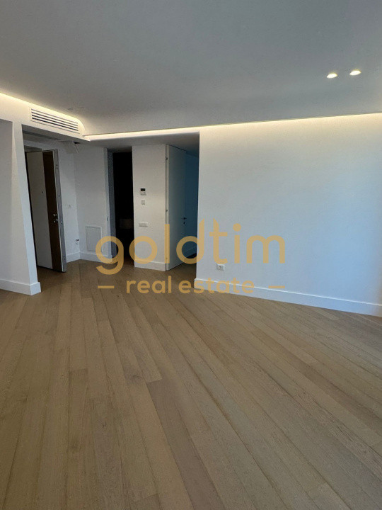 IANCU NICOLAE /PIPERA/CORTINA 126/LUMINOS SI SPATIOS/TERASA GENEROASA 