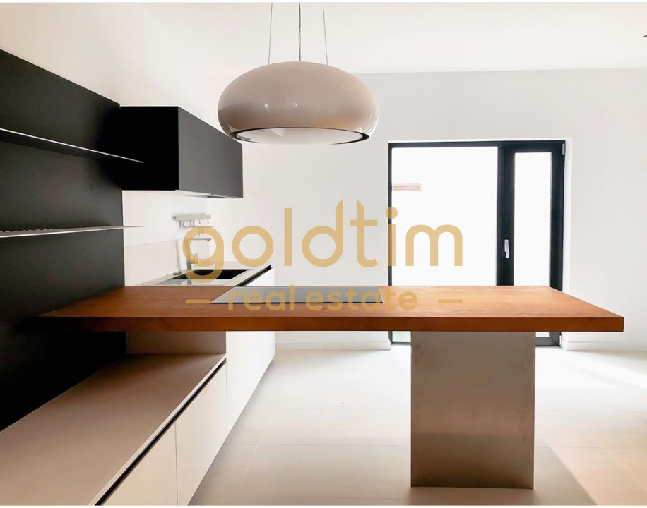 EXQUISITE VILLA/LUXURY DESIGN/2 PARKINGS