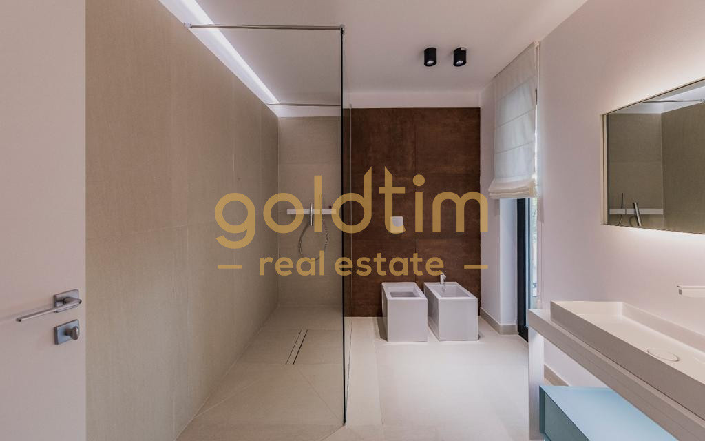 EXQUISITE VILLA/LUXURY DESIGN/2 PARKINGS