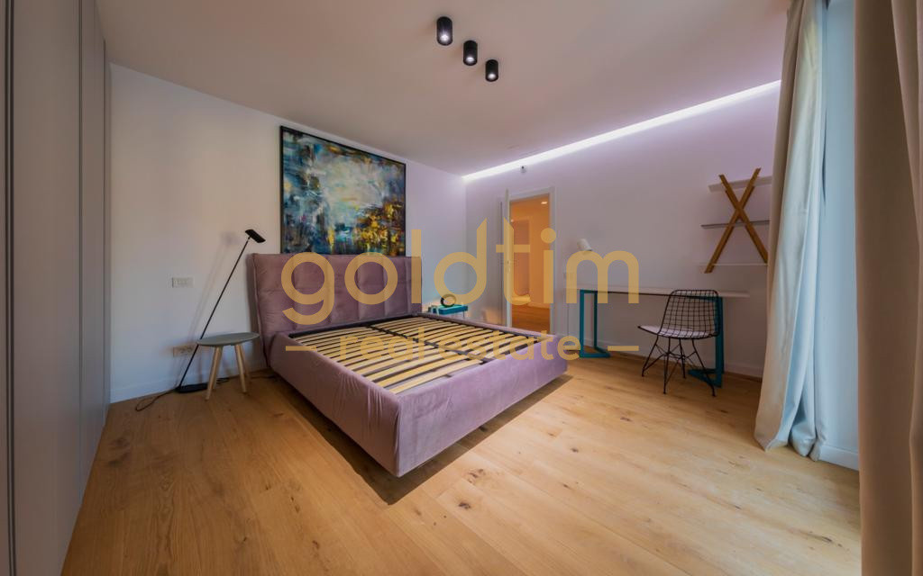 EXQUISITE VILLA/LUXURY DESIGN/2 PARKINGS