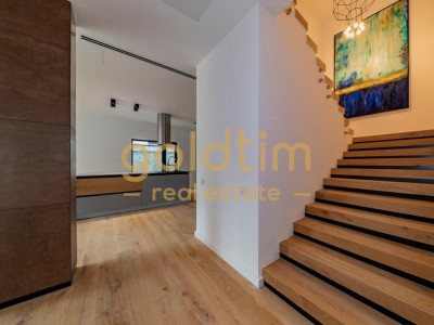 EXQUISITE VILLA/LUXURY DESIGN/2 PARKINGS