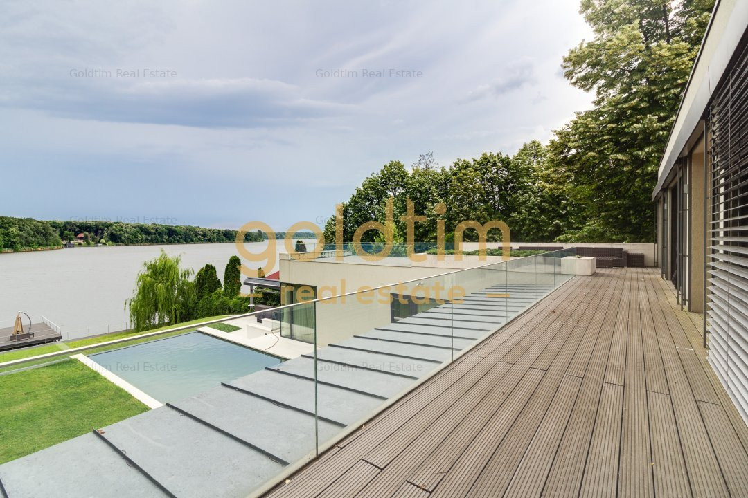 VILA FABULOASA STIL ECLECTIC CU IESIRE LA LAC/INFINITY POOL AND SPA/SNAGOV