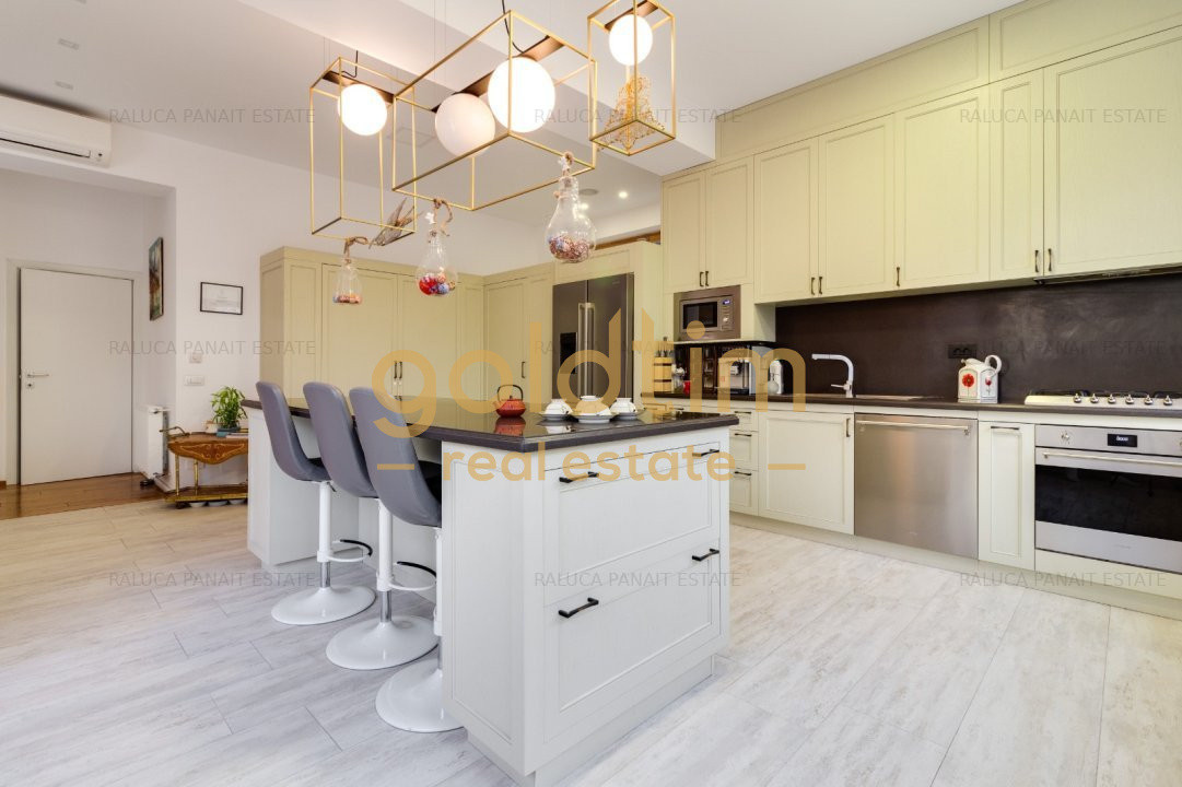 NOU!!!SUPERB/VILA INDIVIDUALA/ZONA LINISTiTA/FINISAJE DE EXCEPTiE