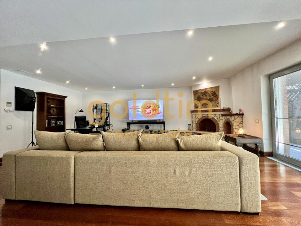 SUPERB/CURTE 50 MP/TERASA 20/ANSAMBLU CU PISCINA SI GYM/