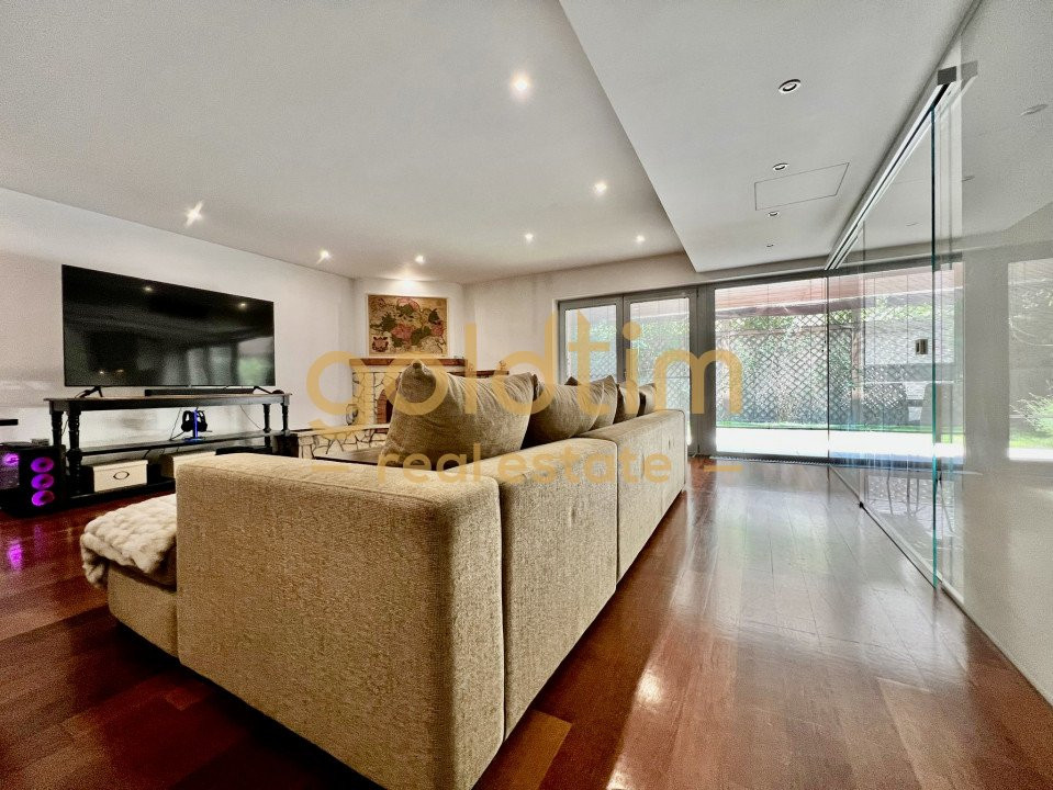 SUPERB/CURTE 50 MP/TERASA 20/ANSAMBLU CU PISCINA SI GYM/